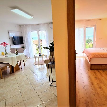 Apartment Karamarko Malinska Zewnętrze zdjęcie