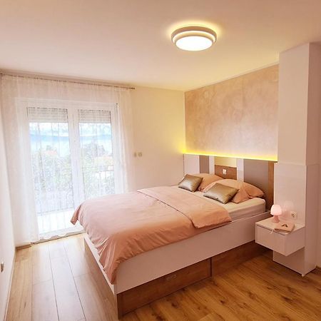 Apartment Karamarko Malinska Zewnętrze zdjęcie