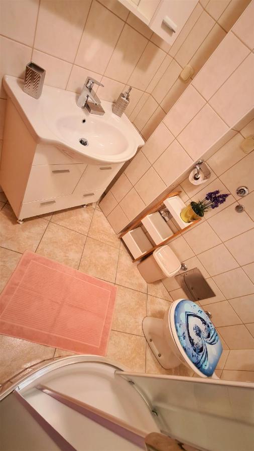 Apartment Karamarko Malinska Zewnętrze zdjęcie