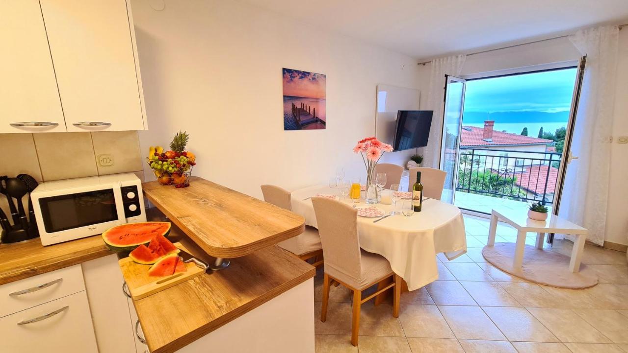 Apartment Karamarko Malinska Zewnętrze zdjęcie
