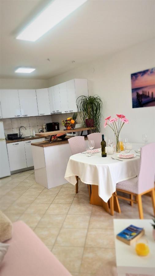 Apartment Karamarko Malinska Zewnętrze zdjęcie