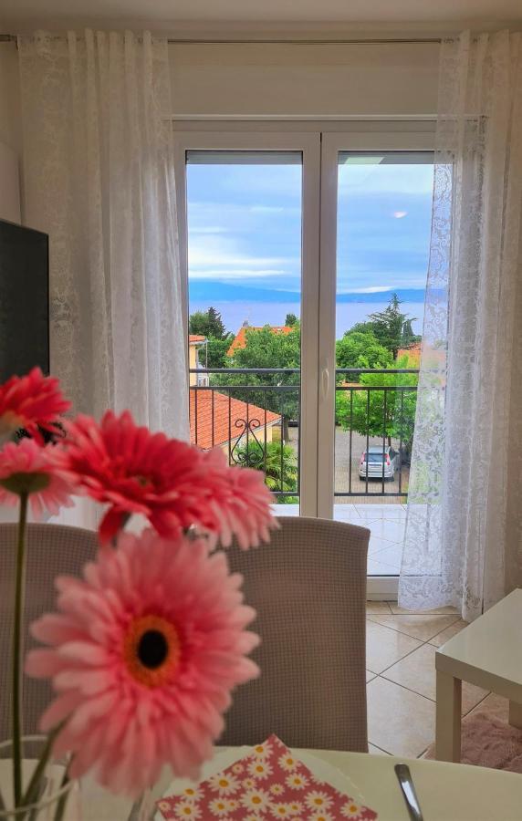 Apartment Karamarko Malinska Zewnętrze zdjęcie
