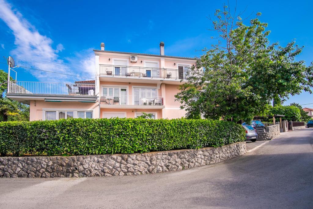 Apartment Karamarko Malinska Zewnętrze zdjęcie