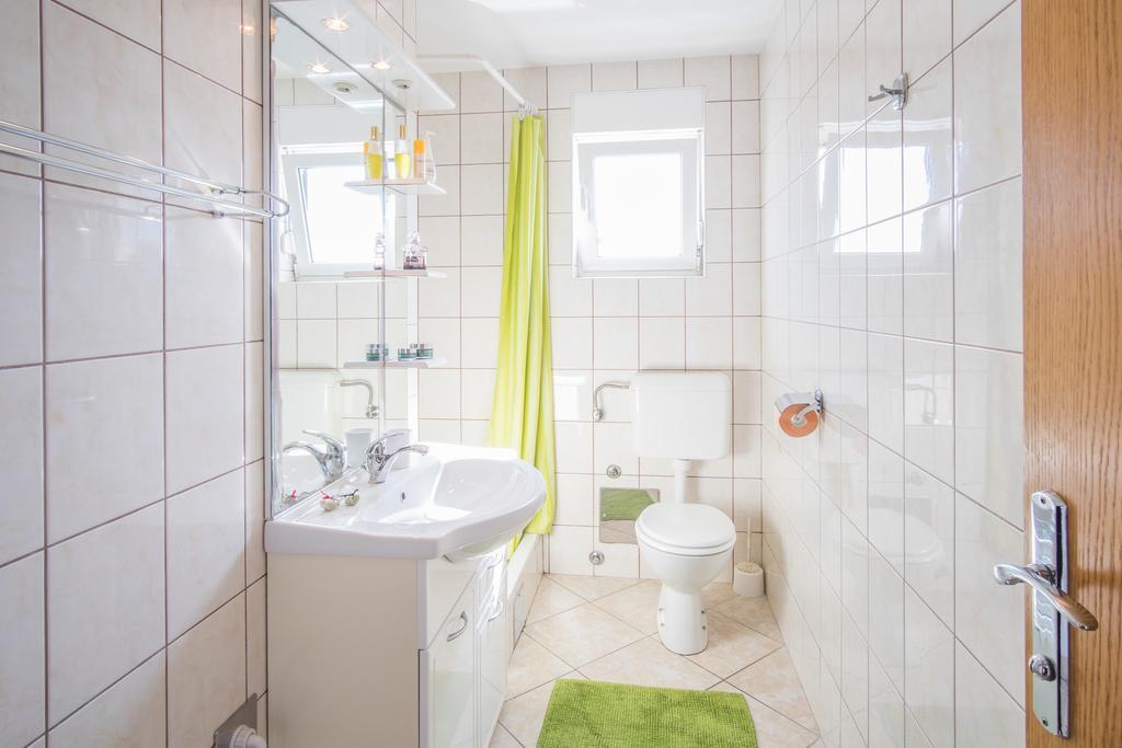Apartment Karamarko Malinska Zewnętrze zdjęcie